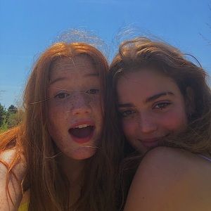 Meet your Posher, Fia